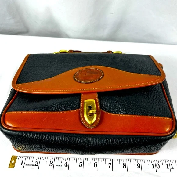 VINTAGE DOONEY AND BURKE PURSE - Picture 16 of 16